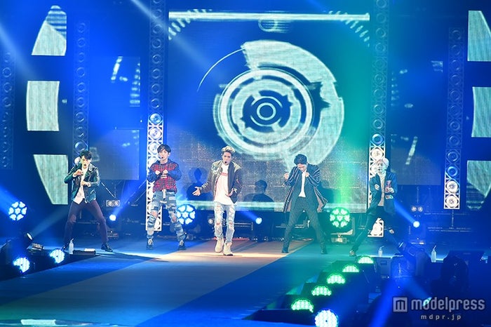 Shinee 圧巻パフォーマンスで Girlsaward の大トリ飾る Girlsaward 15 A W モデルプレス Shinee 圧巻パフォーマンスで Girlsaward の大トリ飾る Girlsaward 15 A W モデルプレス