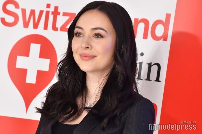 エレナ・アレジ・後藤(C)モデルプレス