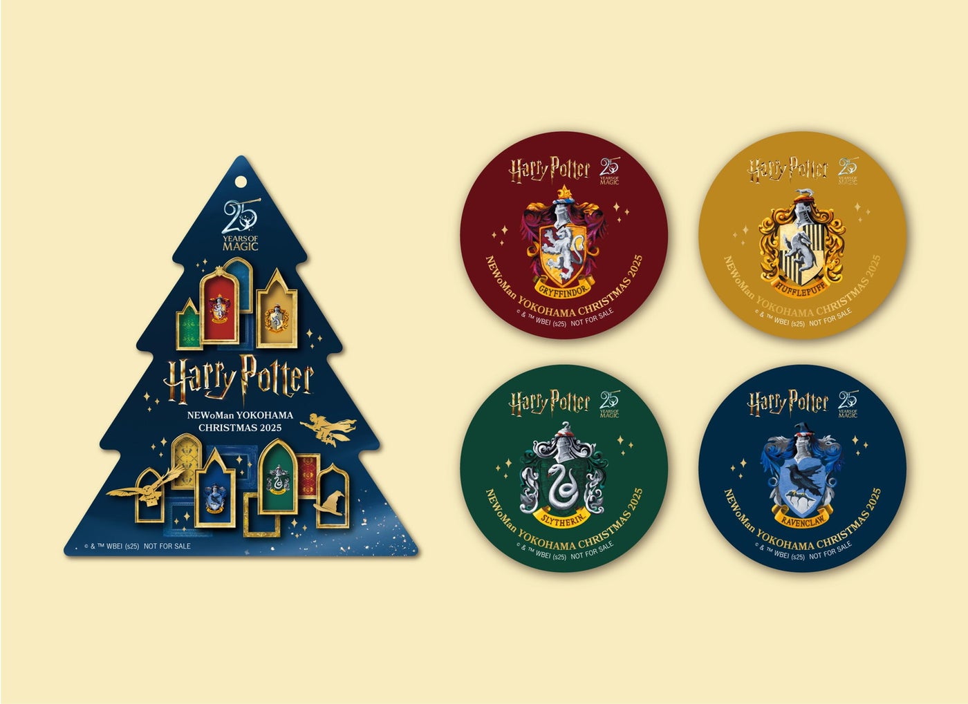 左:ペーパータグ　右:缶バッジ／All characters and elements （C） TM Warner Bros. Entertainment Inc. Publishing Rights （C） J.K. Rowling. (s25)　NTRL