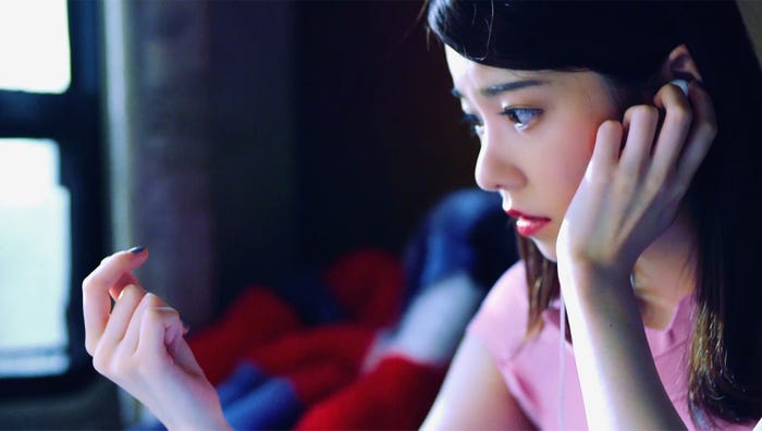 AKB48「ハイテンション」MVより(C)AKS/キングレコード