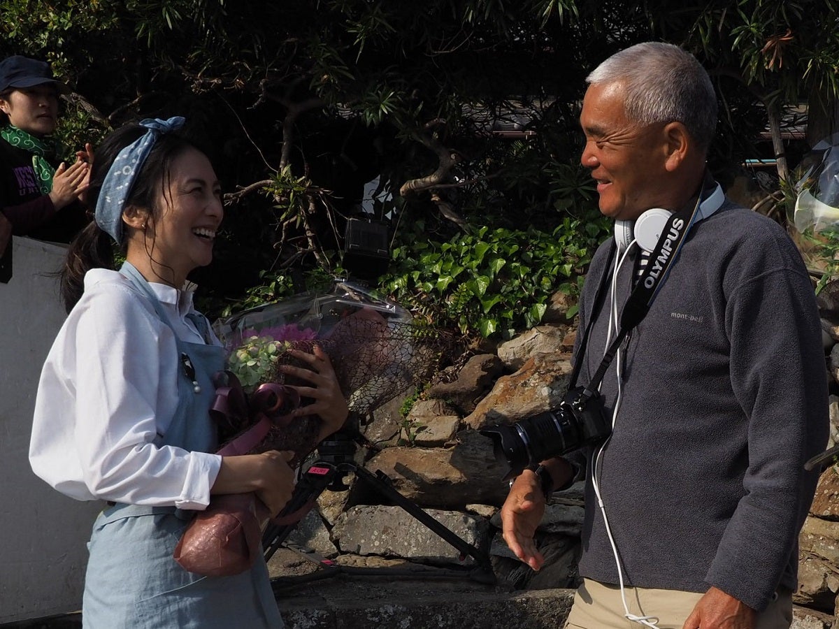 柴咲コウ（左）（C）2018「ねことじいちゃん」製作委員会／撮影：Machi Iwago