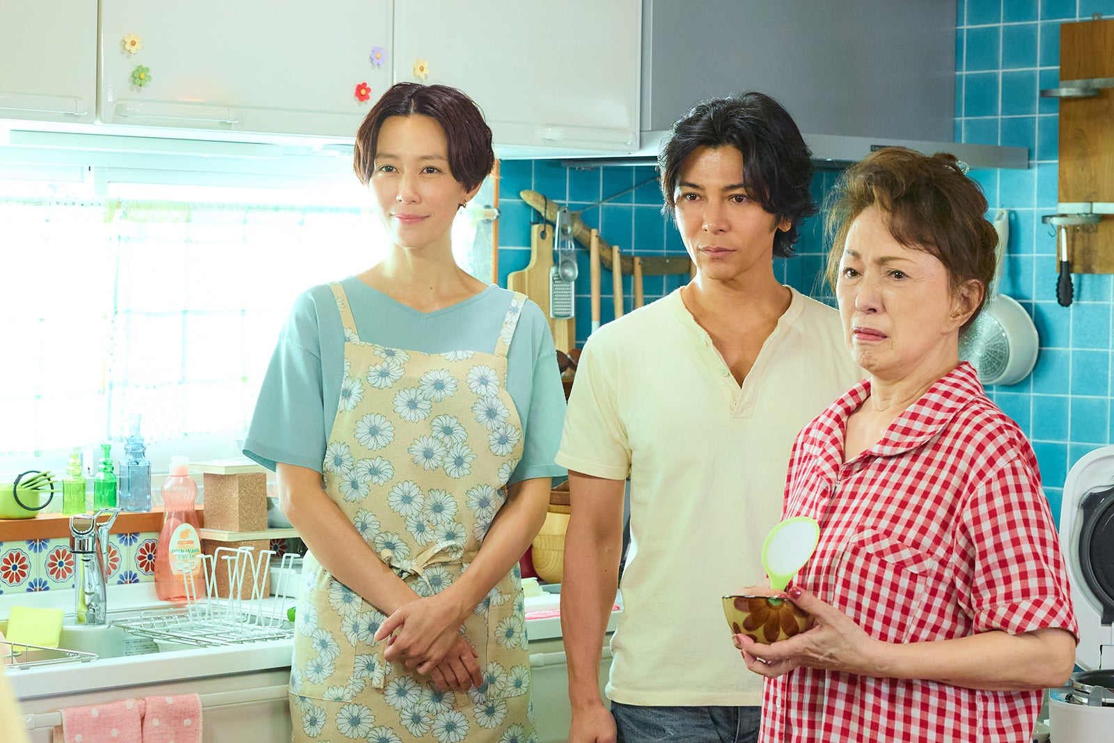 木村佳乃、武田真治、加賀まりこ「南くんが恋人！？ 」最終話より（C）テレビ朝日