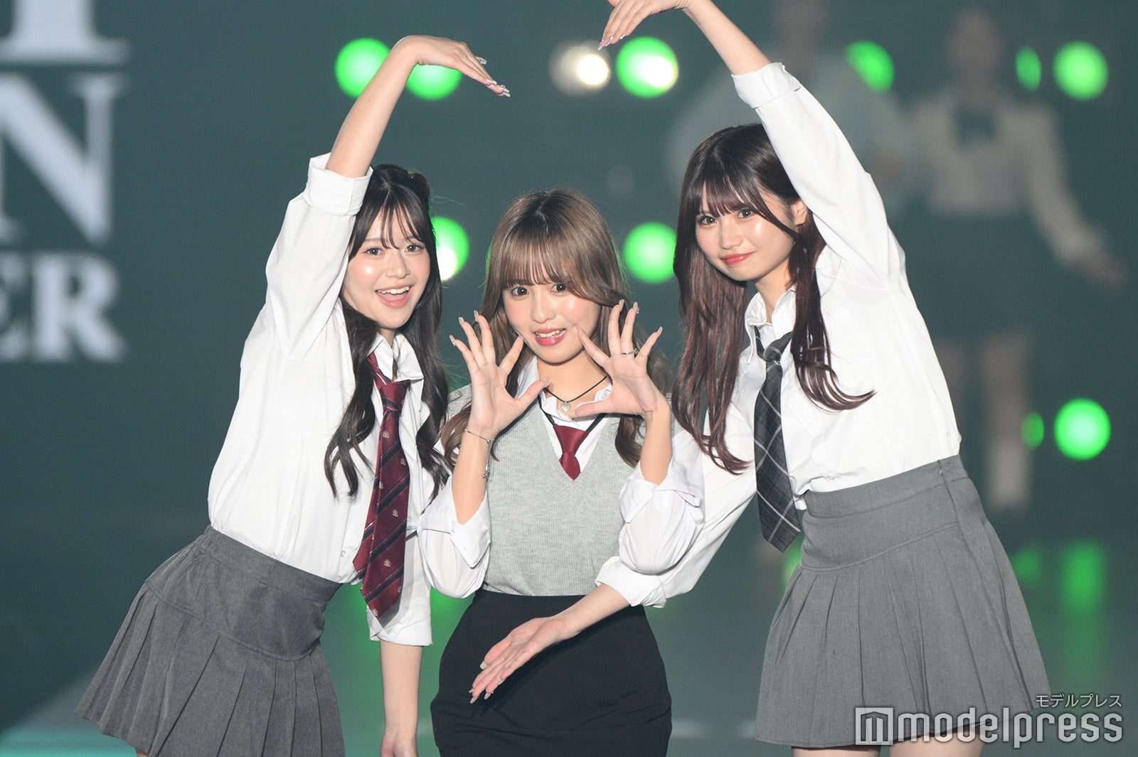 （C）モデルプレス