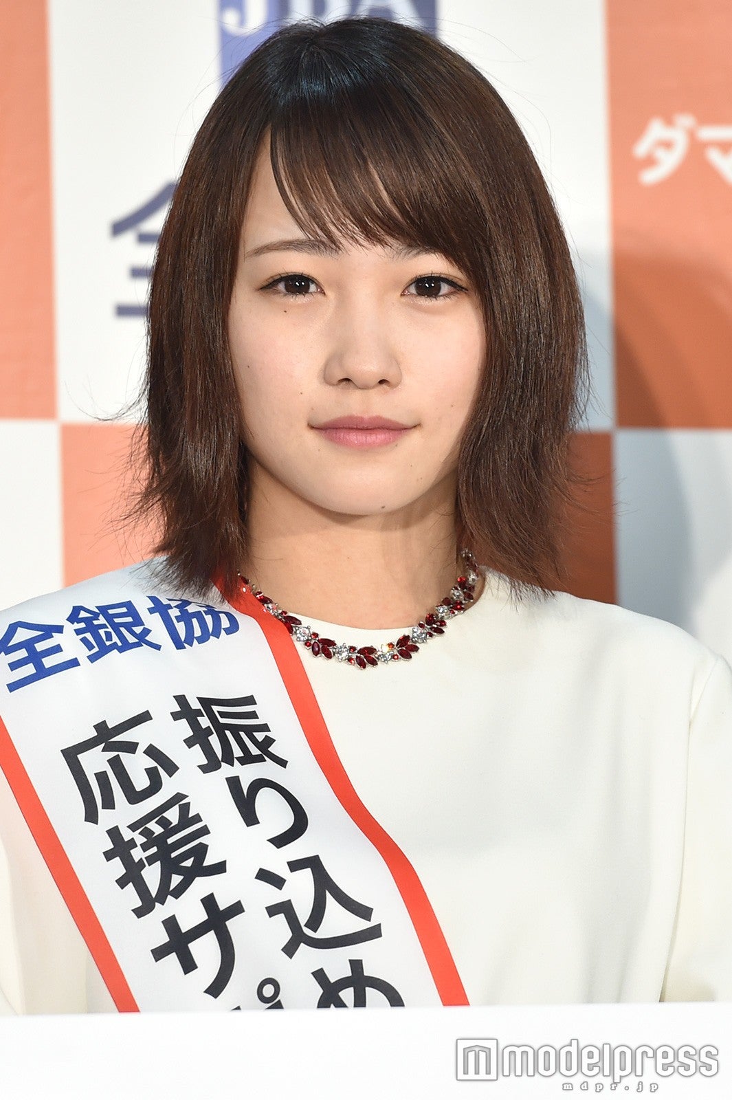 川栄李奈等身大パネル 川栄李奈の写真集 | 755