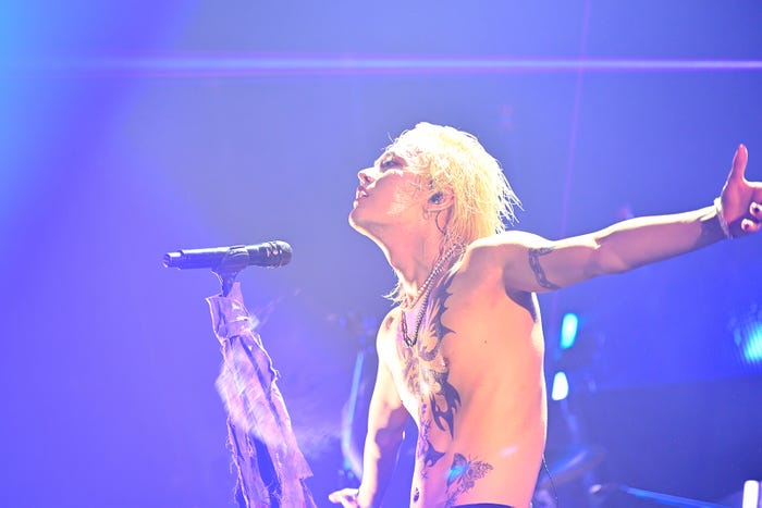 ユウタ「YUTA Solo Debut Showcase Tour ~ HOPE ~」(田中聖太郎写真事務所)