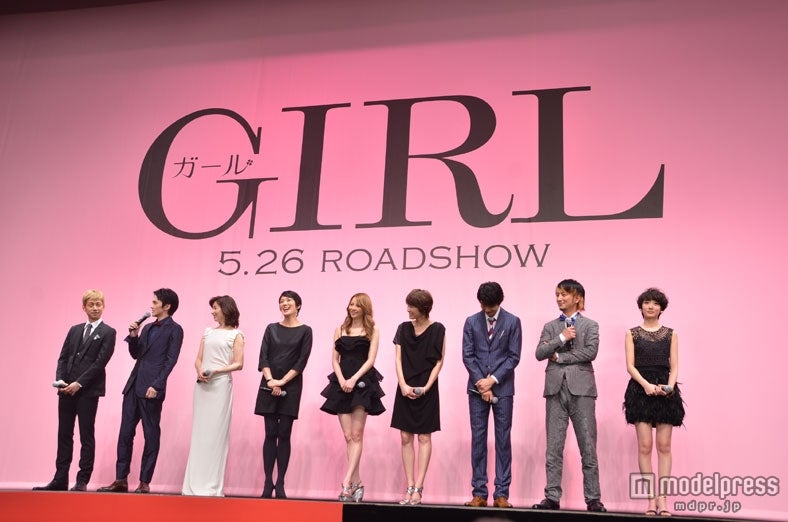 映画「ガール」完成披露試写会の様子