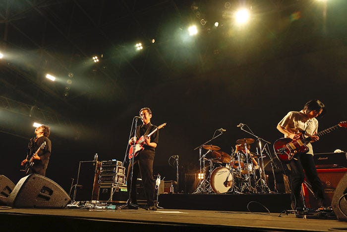 ライブレポート Number Girl 魂をぶつけ合う4人に狂喜 Cdjで大人の本気を見せつける Countdown Japan 21 22 モデルプレス ライブレポート Number Girl 魂をぶつけ合う4人に狂喜 Cdjで大人の本気を見せつける Countdown Japan 21 22 モデルプレス