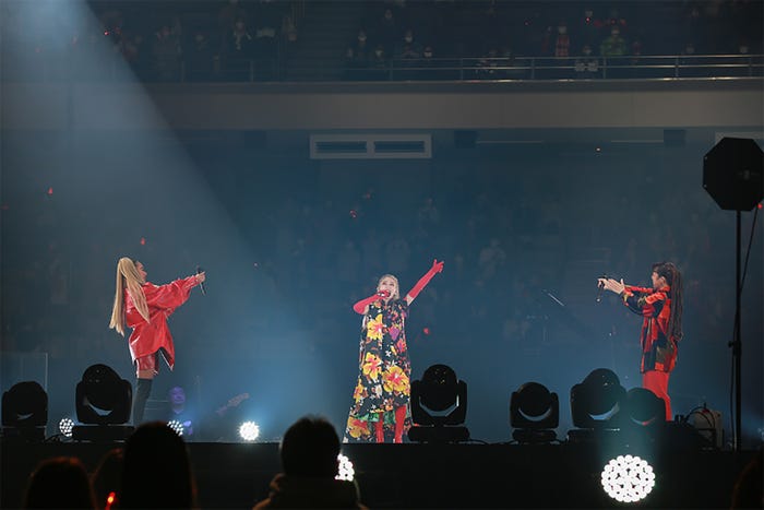 青山テルマ、加藤ミリヤ、AI(提供写真)