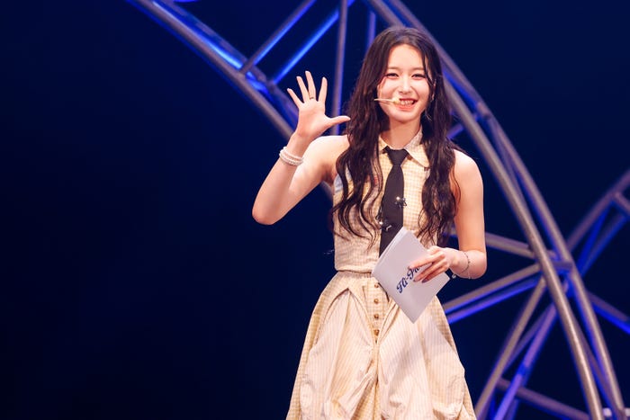 MOMONA「“Hi‐Five” RELEASE SHOW CASE」(C)LAPONE GIRLS