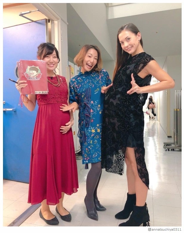 第4子妊娠中の土屋アンナ、出産間近のふっくらお腹＆美脚を披露