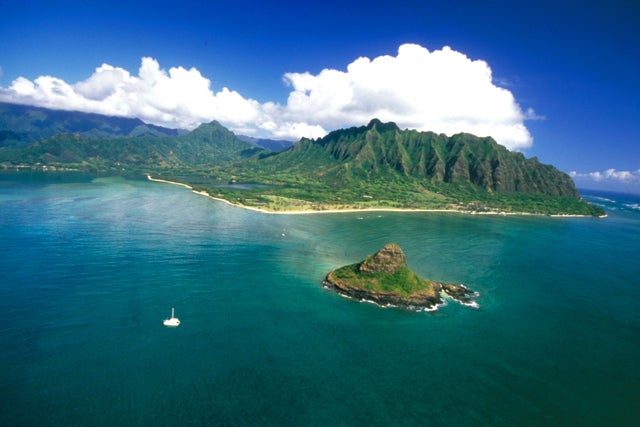 kualoa_1.jpg