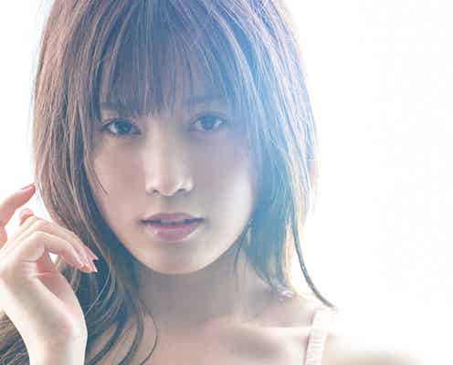 元AKB48岡部麟、ランジェリー姿で抜群スタイル際立つ