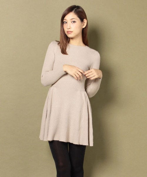 フィット&フレアニットOP「snidel」14,256円(税込)/画像提供:d fashion powered by MAGASEEK