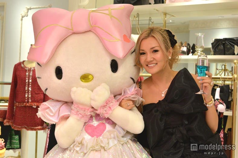 ハローキティがゲストとして来場