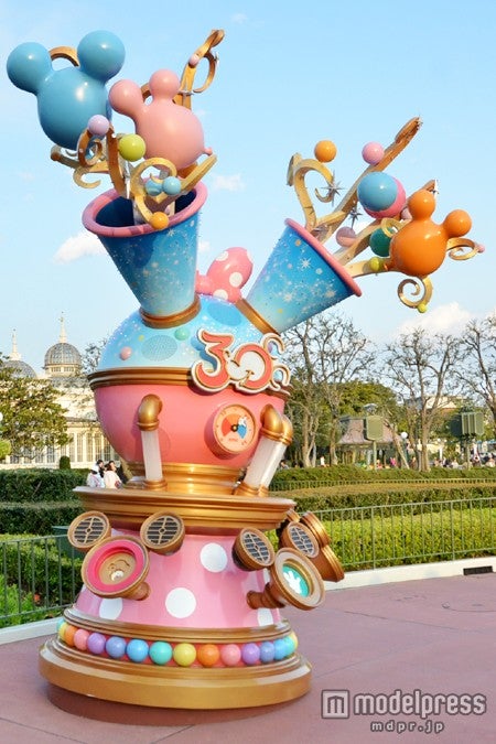 プラザテラス（シンデレラ城向かって左側）／TDL