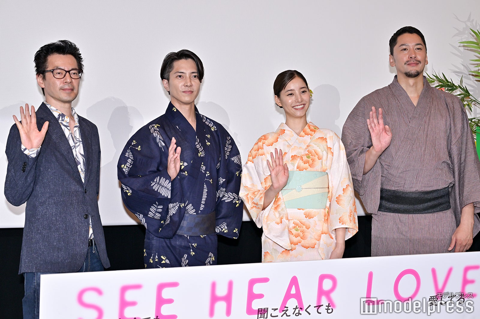 （左から）イ・ジェハン監督、山下智久、新木優子、深水元基（C）モデルプレス