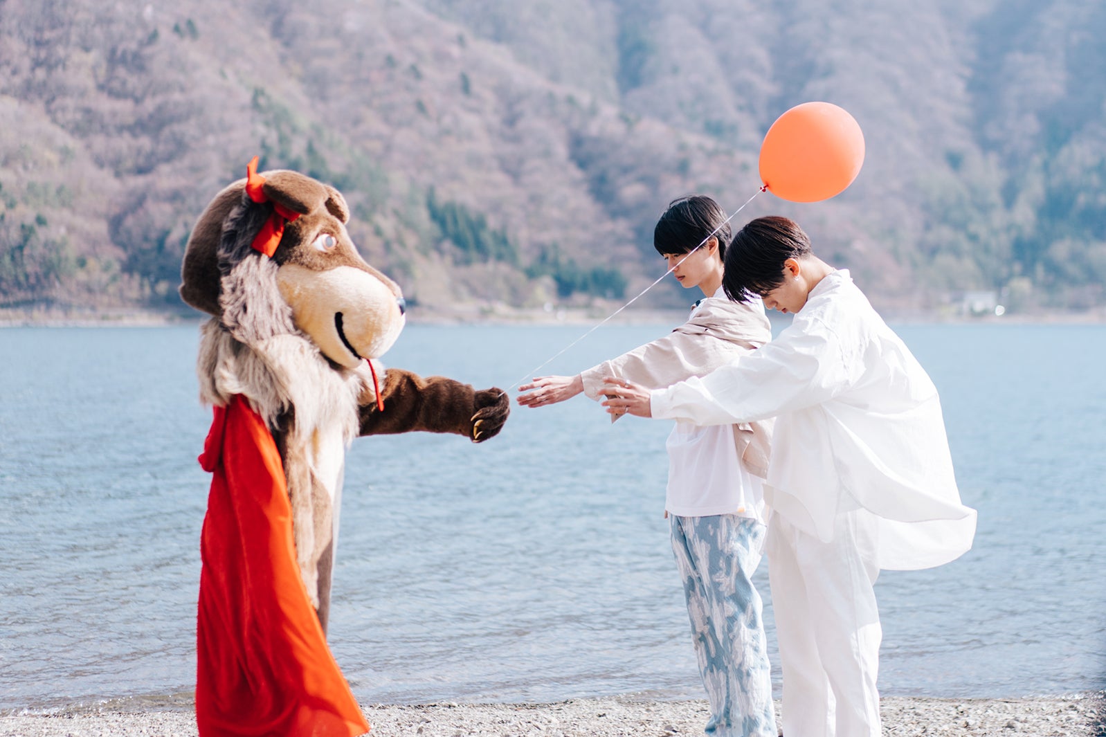 長谷川美月、杢代和人、りゅうと「恋とオオカミには騙されない」（C）AbemaTV, Inc.