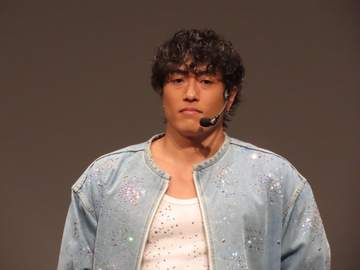GENERATIONS 中務裕太 マイケル意識しキラキラ衣装でキッズダンサーの視線を浴びる マイケルの存在について「神です」 