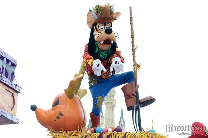 パレード「ハッピーハロウィーンハーベスト」