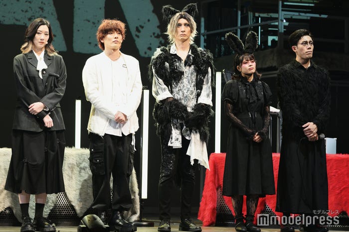 凰稀かなめ、崎山つばさ、村田充、ゆゆ・THE ・エクスカリバー、高澤礁太(C)モデルプレス