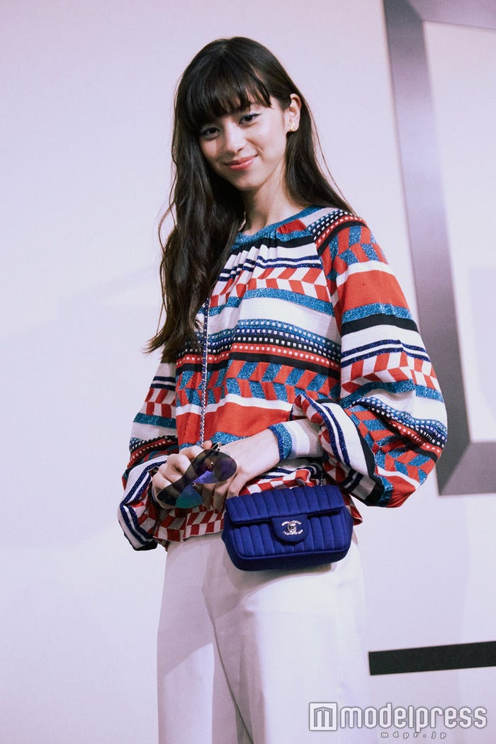 中条あやみ(C)CHANEL