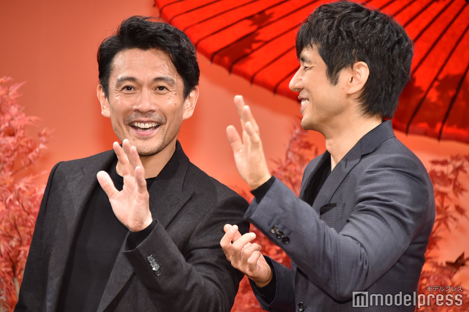 内野聖陽、西島秀俊（C）モデルプレス