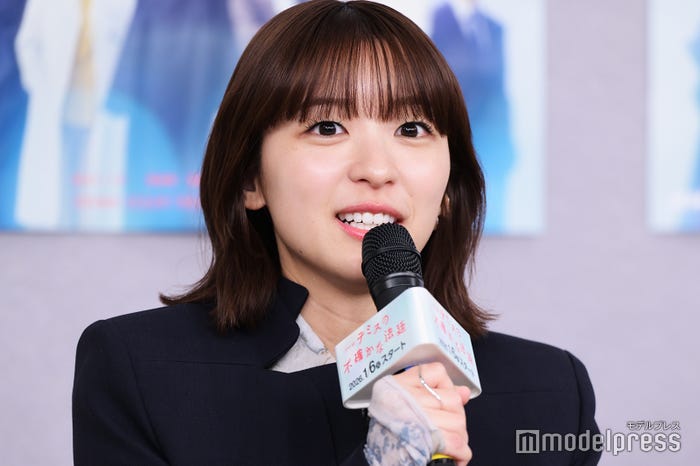 鳴海唯(C)モデルプレス