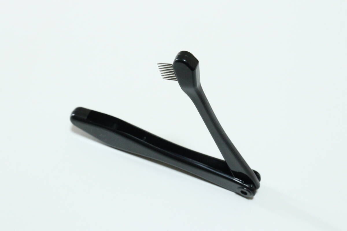 マスカラコーム（ステンレス製、10-PIN）　折り畳み式