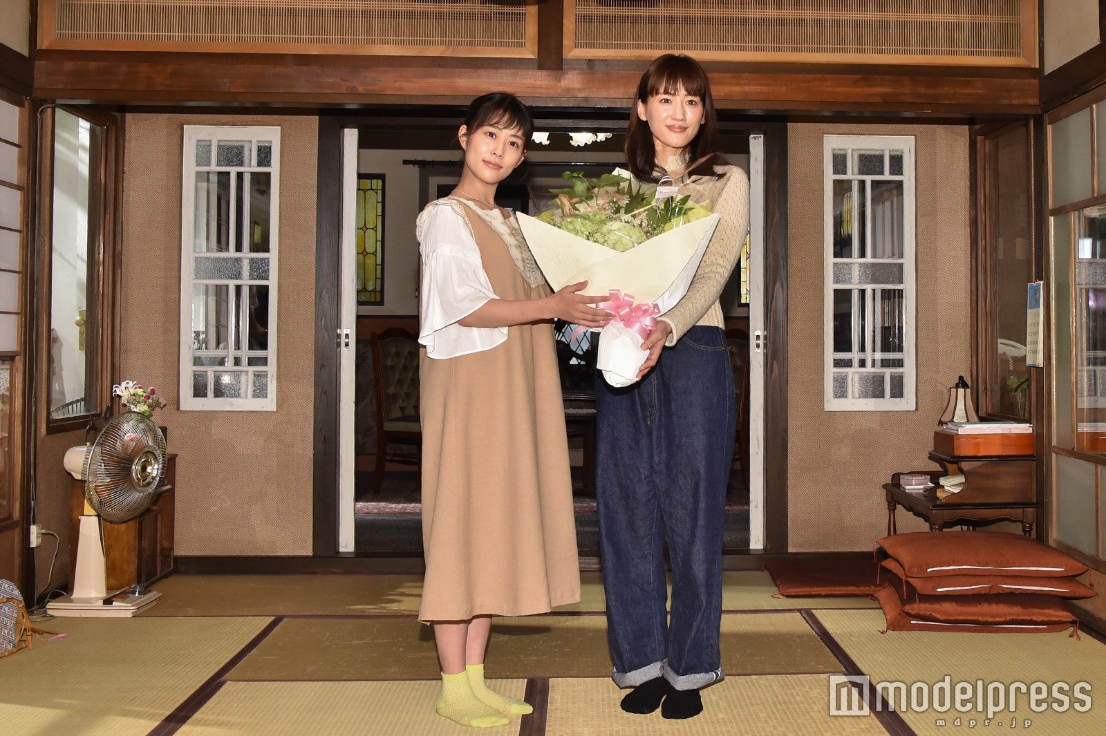 高畑充希、綾瀬はるか （C）モデルプレス