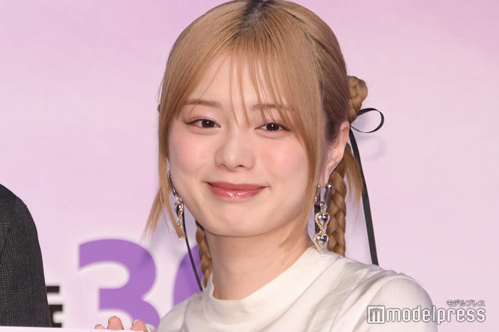 紺野彩夏(C)モデルプレス