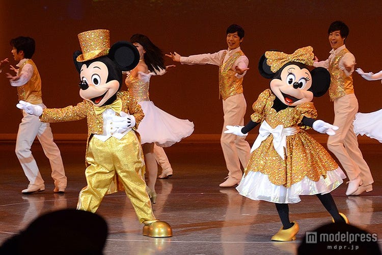 画像10/27) ミッキー＆ミニーが金コスで特別ショー ディズニー年に1度 
