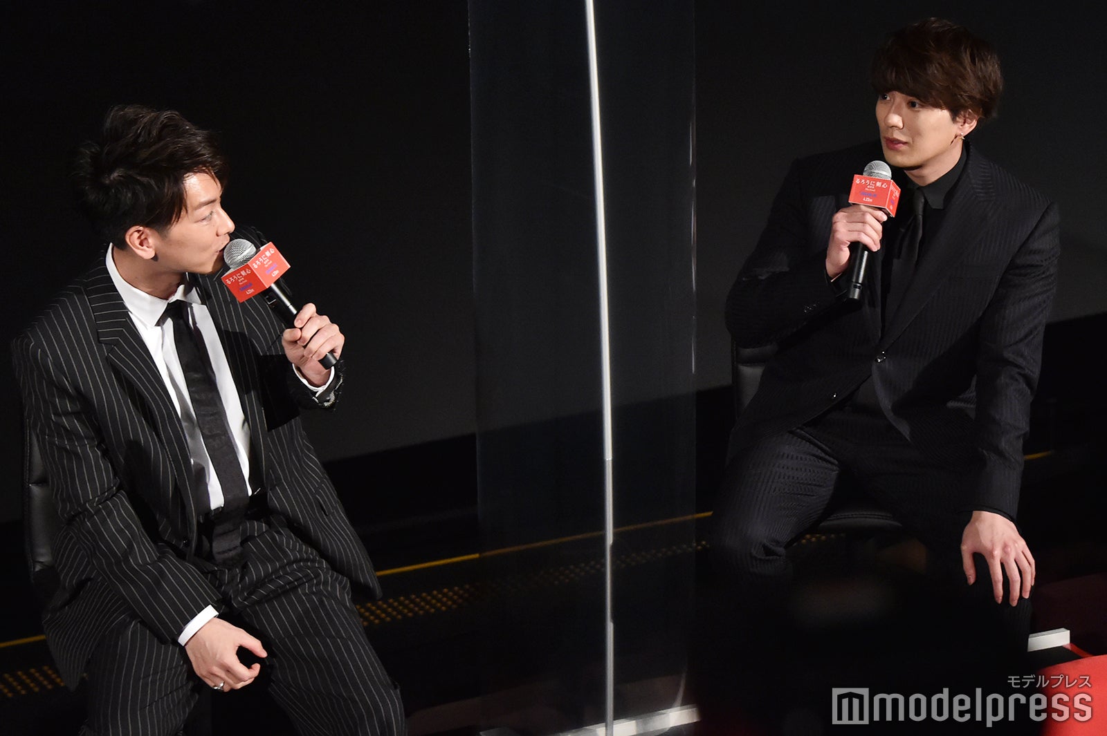 佐藤健、新田真剣佑 （C）モデルプレス