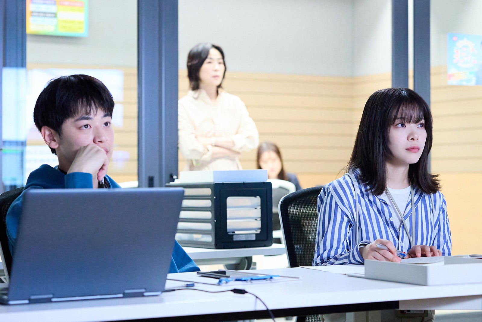 小林虎之介、岸井ゆきの「恋は闇」第1話（C）日本テレビ