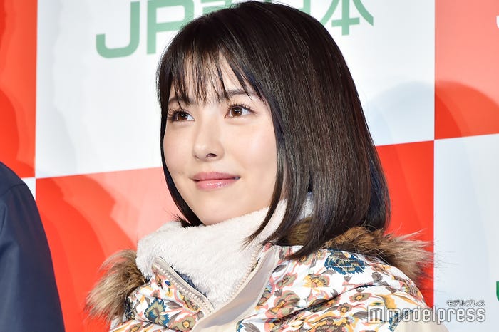 イメチェン前の浜辺美波(C)モデルプレス