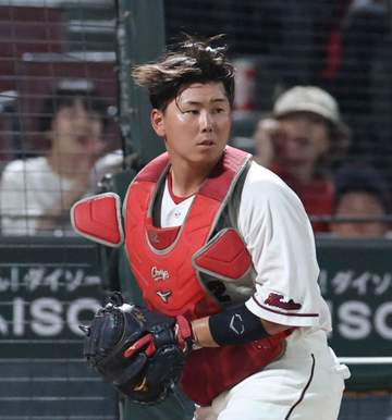 広島・清水叶人 右手骨折により抹消 24日・巨人戦の守備中に打球が直撃