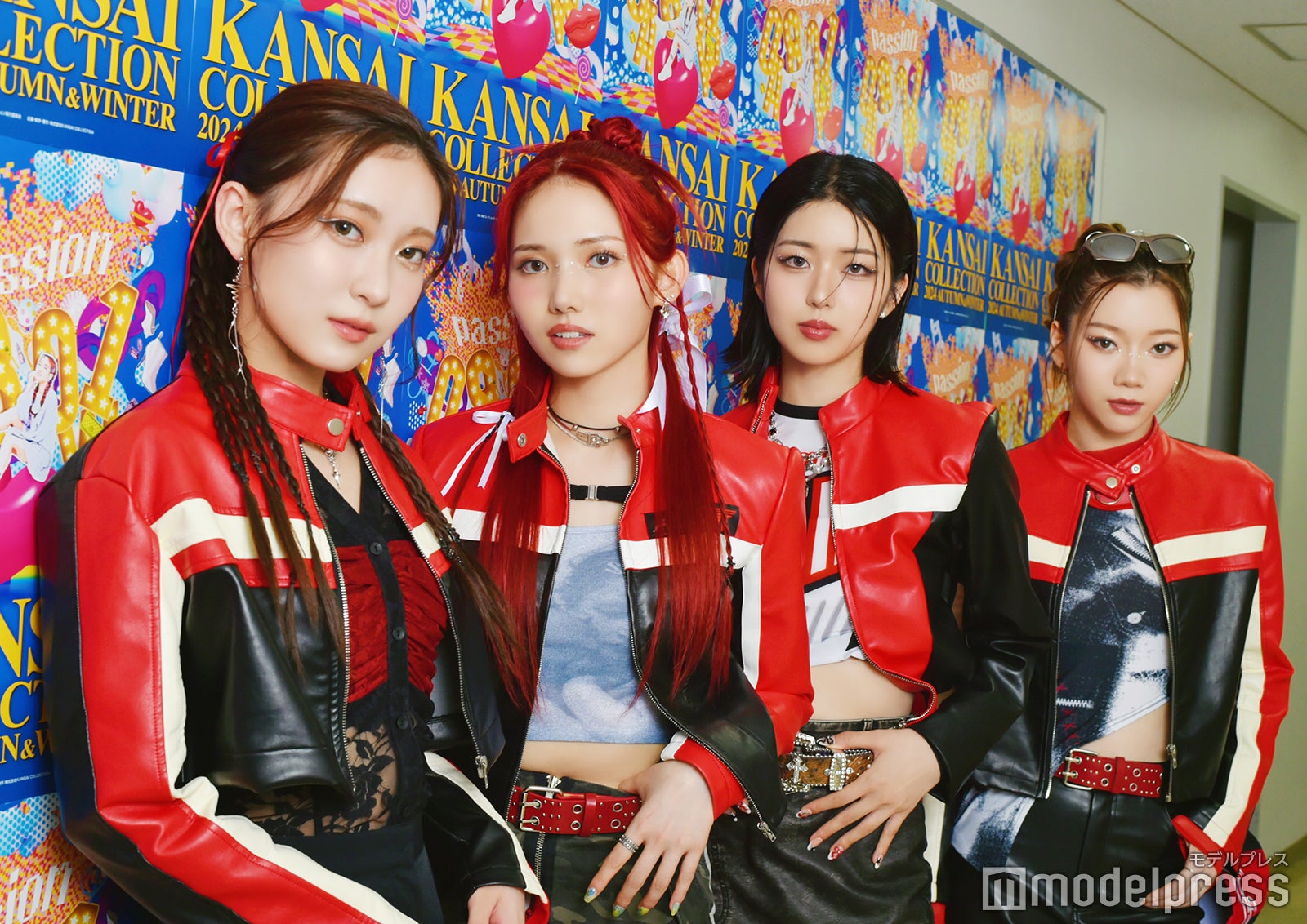 IS:SUE（左から）会⽥凛、釼持菜乃、⽥中優希、坂⼝梨乃（C）モデルプレス