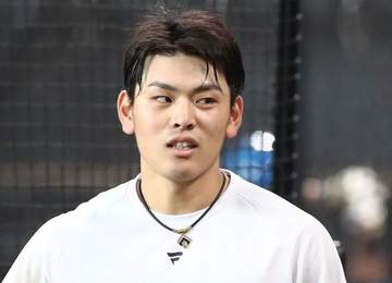 日本ハム・野村佑希「納車してもらいました！」新車との2ショに反響 「センス抜群やん」「素敵すぎるわ」