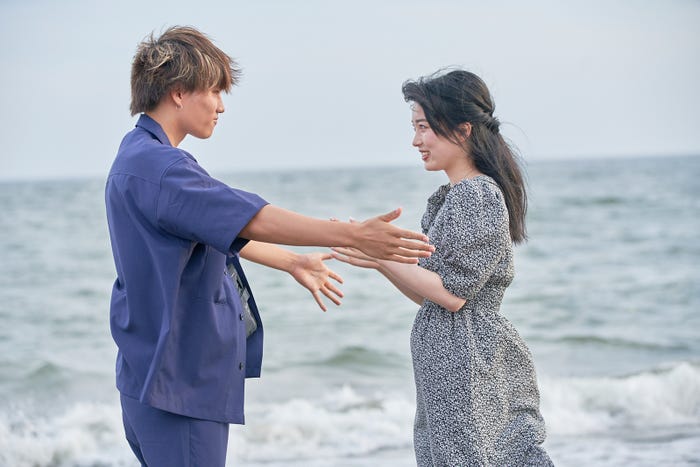 そら、るな「恋する◆週末ホームステイ LAST TEEN」(C)AbemaTV,Inc.