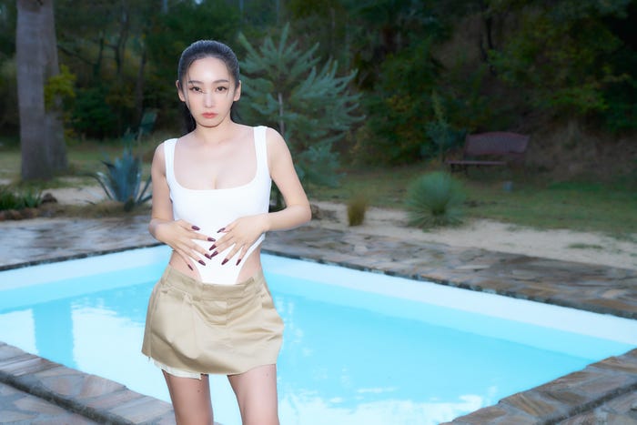 megbaby(C)撮影:中村和孝/「megbaby写真集(仮)」(講談社)より