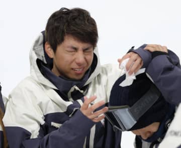 平野流佳は泣き崩れて20分動けず 悲願のメダルまであと一歩の4位 ショック大きく スノボHP