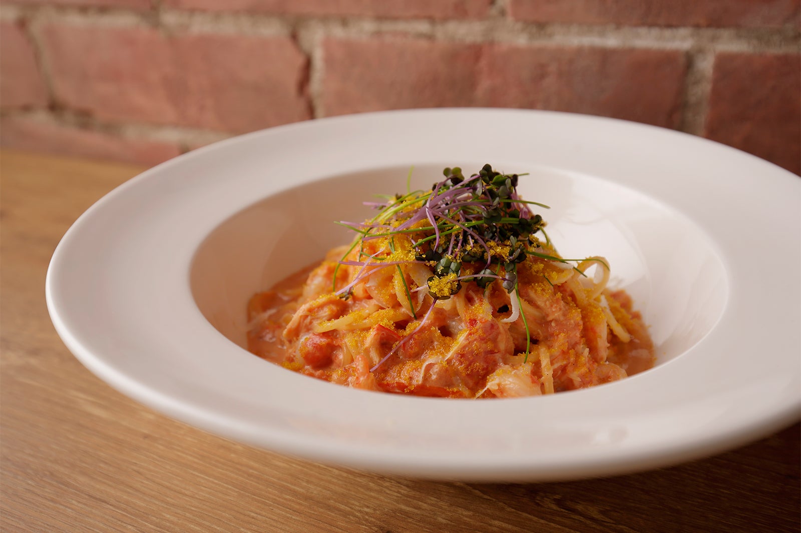 海老と蟹のスパゲッティーニスパイシーピンクソース／画像提供：モエ・エ・シャンドン