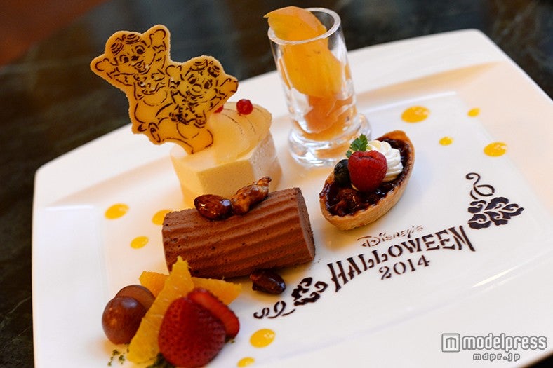 ディズニーハロウィーン、チップ＆デールと楽しむデザートメドレー＜試食レポ＞