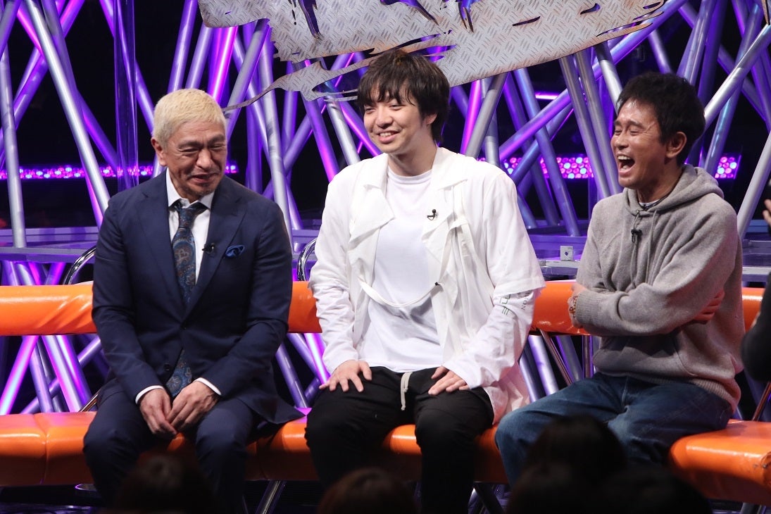 三浦大知＆ダウンタウン（C）フジテレビ