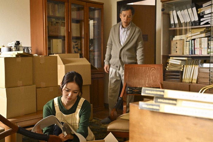 佐々木希、板尾創路「地獄の果てまで連れていく」第2話(C)「地獄の果てまで連れていく」製作委員会