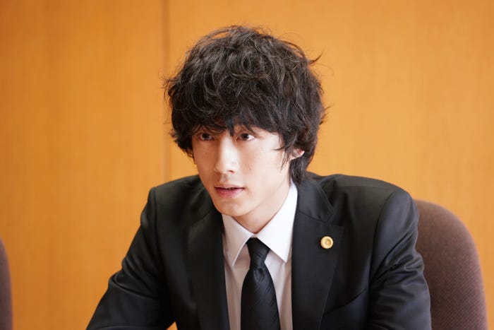 坂口健太郎/「イノセンス 冤罪弁護士」(C)NTV