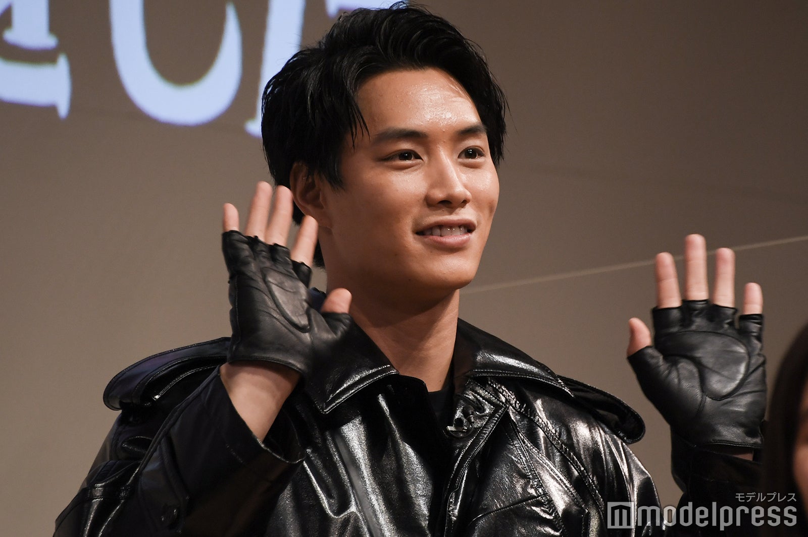 イメチェン前の鈴木伸之（C）モデルプレス