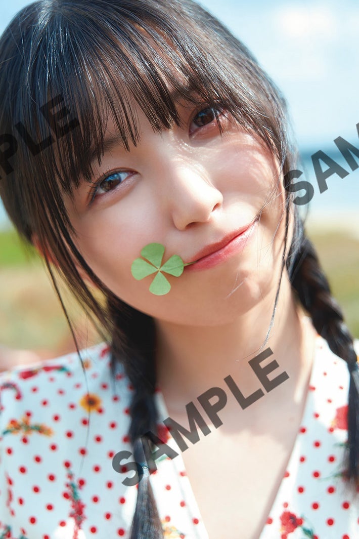 五百城茉央1st写真集「「未来の作り方」書泉・芳林堂書店特典ポストカード：撮影／藤原宏