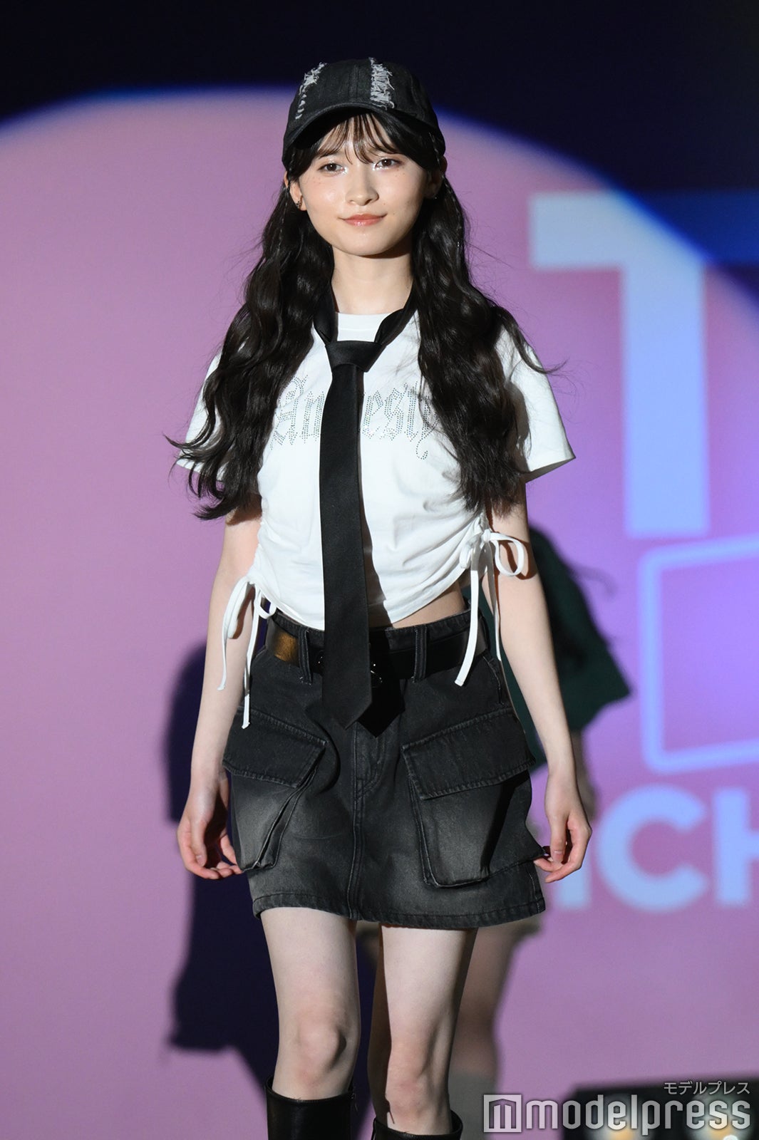 （C）モデルプレス