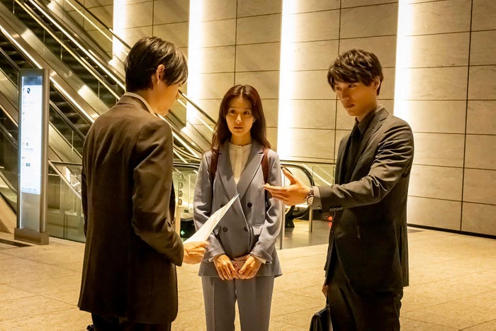 古川雄輝、玄理、福士蒼汰「弁護士ソドム」第4話より(C)テレビ東京