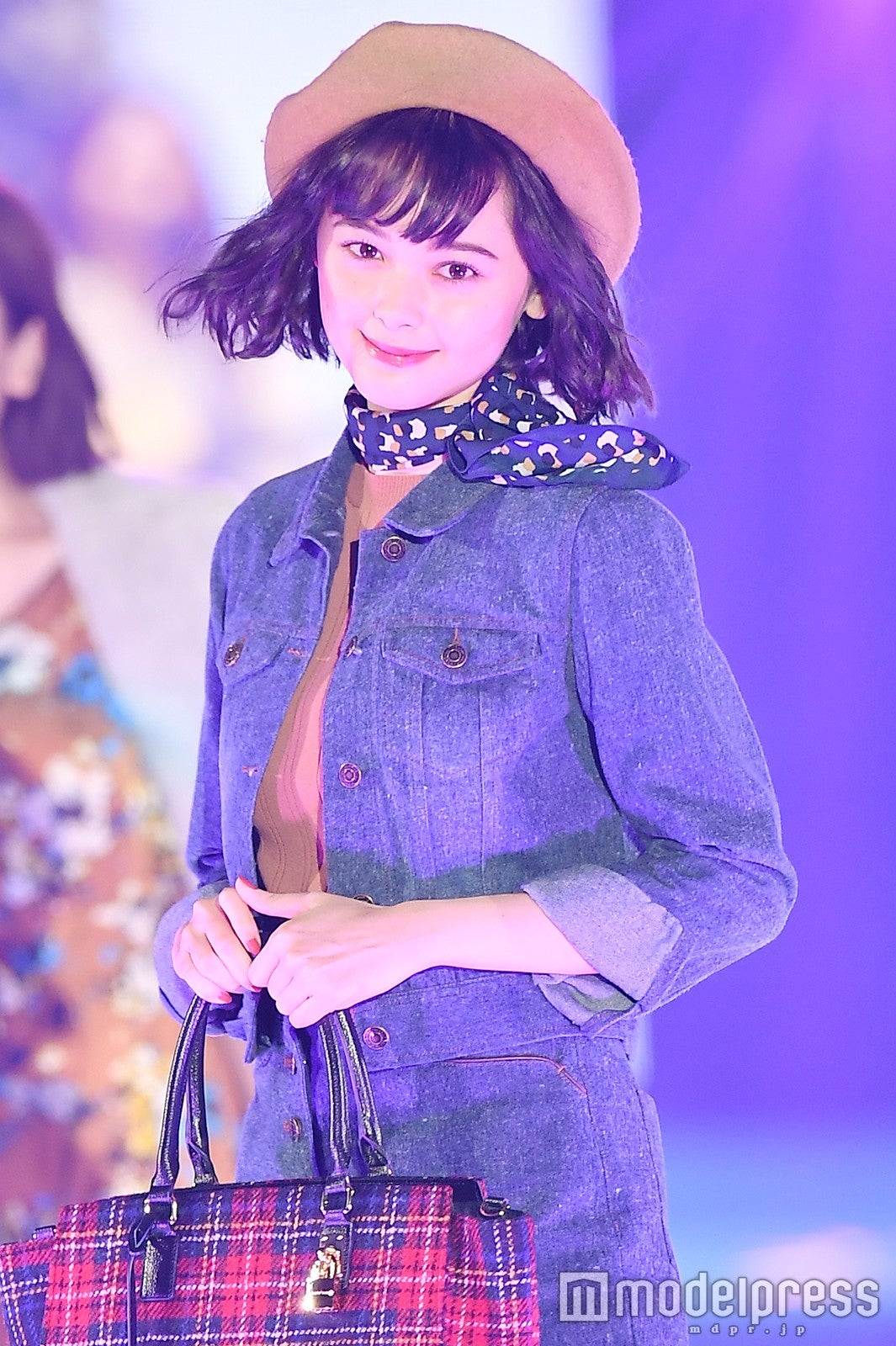 玉城ティナ、誕生日ランウェイでハッピー全開＜GirlsAward 2016 A／W＞